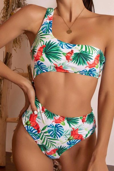 Enterizo tropical cut out